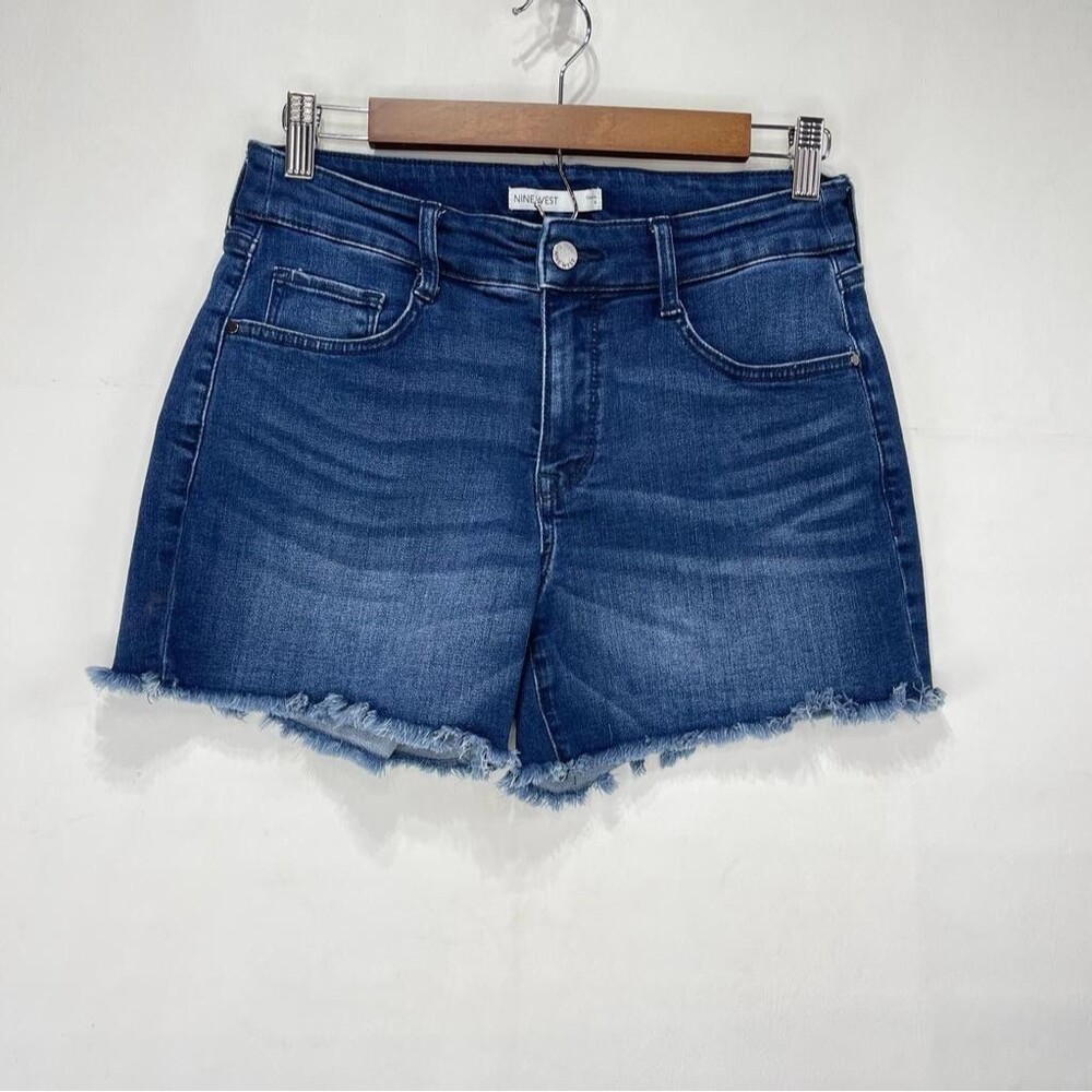 Nine West Women’s Jeans Shorts Size 4 Blue Denim Jean Ripped Hem - Picture 12 of 16